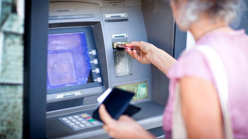 Minden település fontos - megszületett egy új szabály a készpénzfelvétel kapcsán.