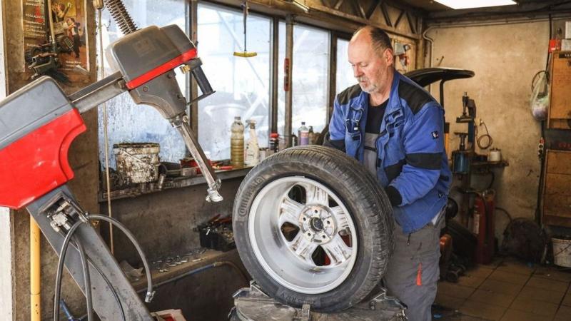 Felesleges pénzkidobás? Itt az igazság a gumicseréről!