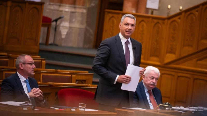 Lázár János komolyan veszi a dolgát: teljesíti egy választó kérését (VIDEÓ)