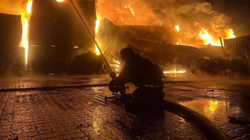 A háború tüzében: Oroszország és Ukrajna energetikai infrastruktúrákat céloz meg – a következmények drámaiak (VIDEÓ)