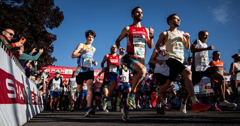 Két magyar versenyző diadalával fejeződött be a valaha volt legnagyobb hazai maraton, melyre sokan emlékezni fognak!