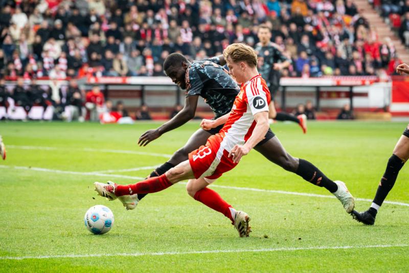 A Bayern nem hajlandó elfogadni a játékos bérigényét.